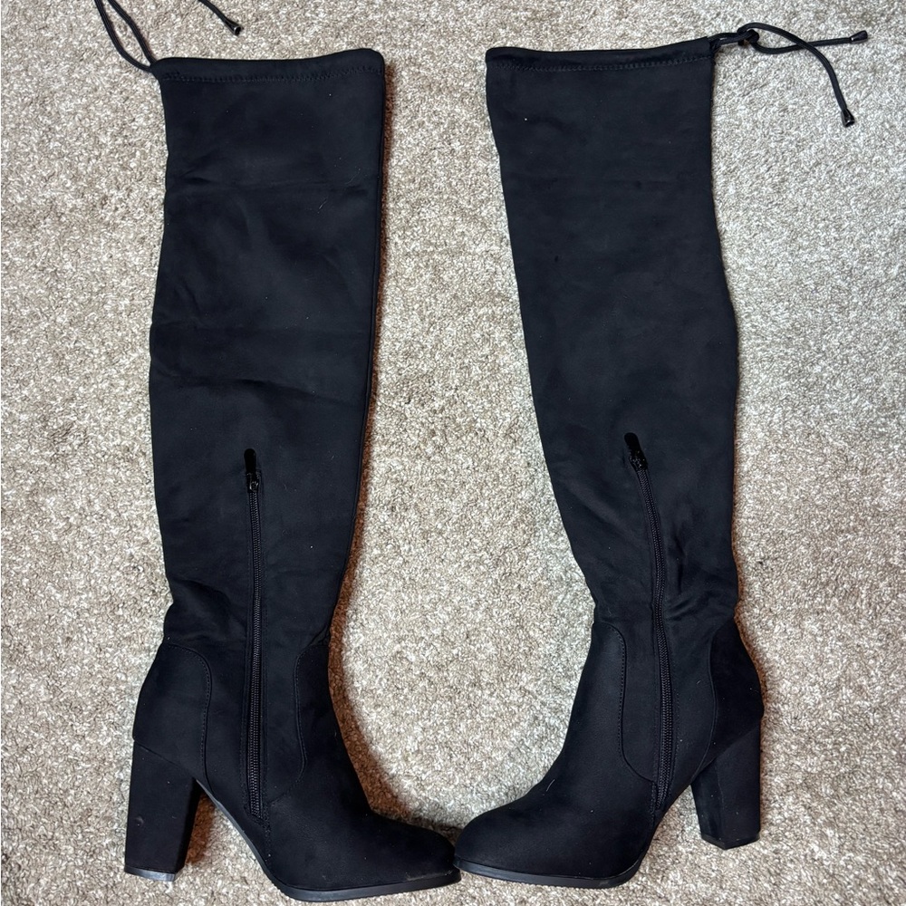 Dream Pairs Black Heeled Over-the-Knee Boots Size 8 Classic Winter Fall Neutral